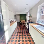 Woodvale Feriehus *