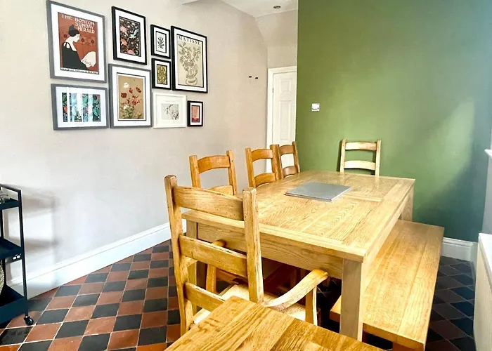 Woodvale Дом отдыха *